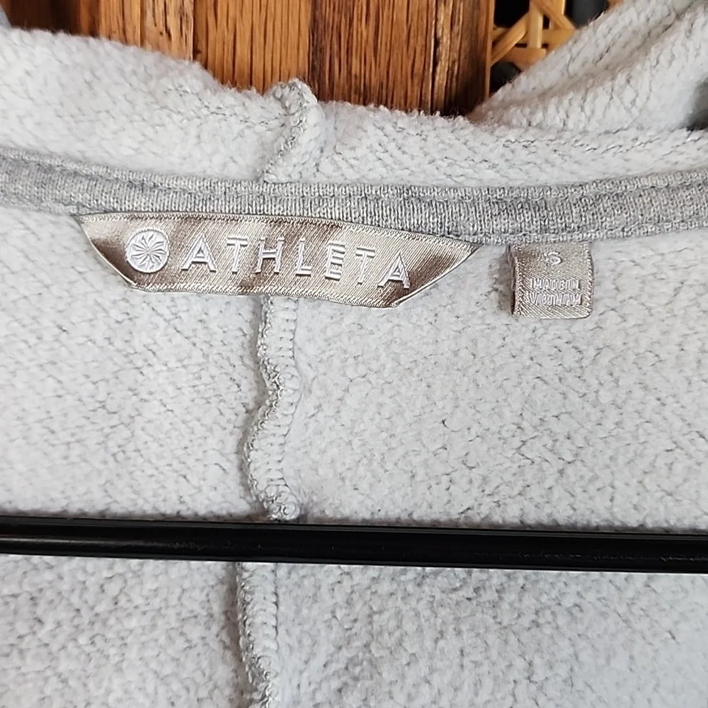 Athleta - Picture 3 of 4